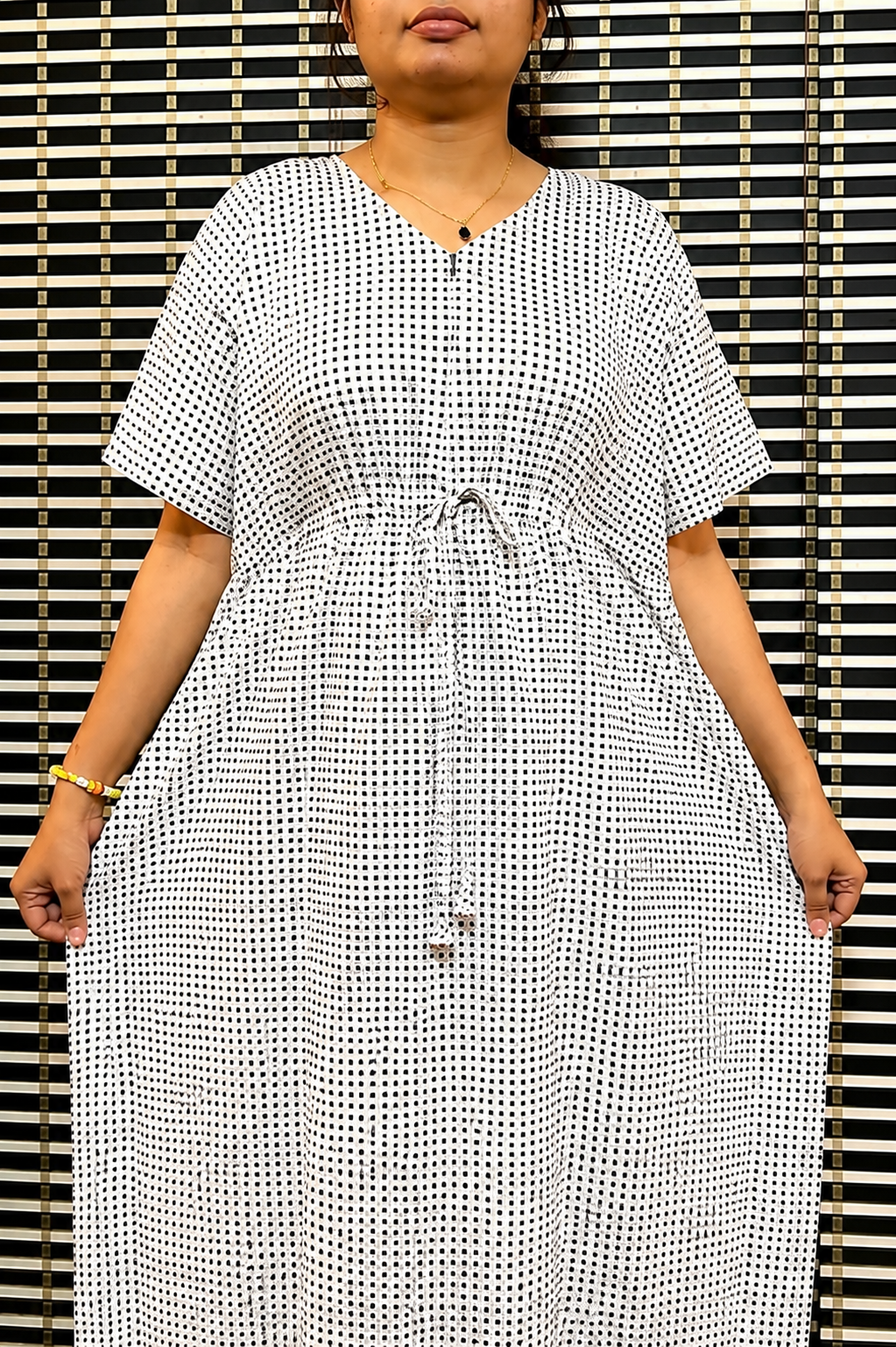 2026/08/98286.png Elegant check Kaftan - Image 1