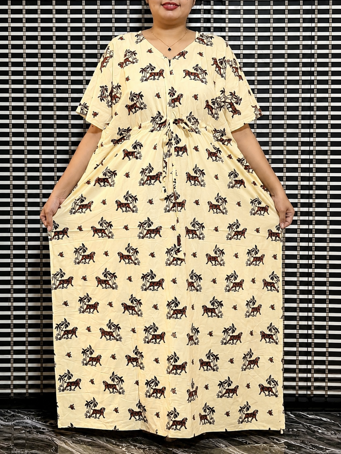 2026/08/98324.png Animal print Kaftan - Image 1