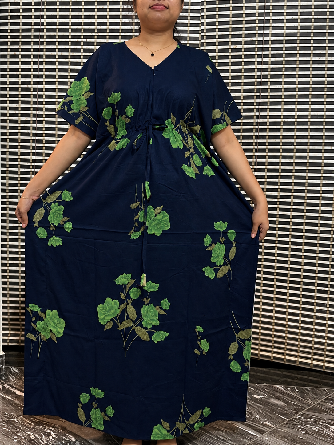 2026/09/103393.png Navy blue flower Kaftan - Image 1