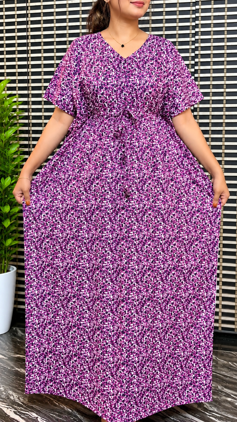2026/09/114408.png Small flower Kaftan - Image 1