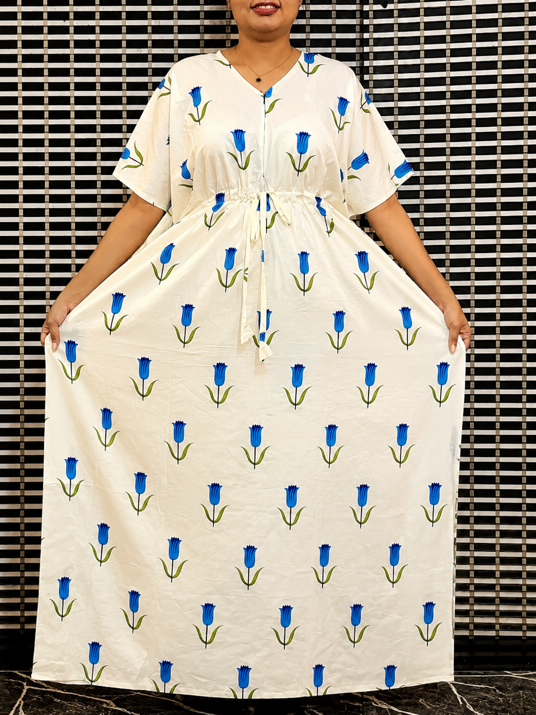 2026/09/98300.png Blue Tulip Kaftan - Image 1