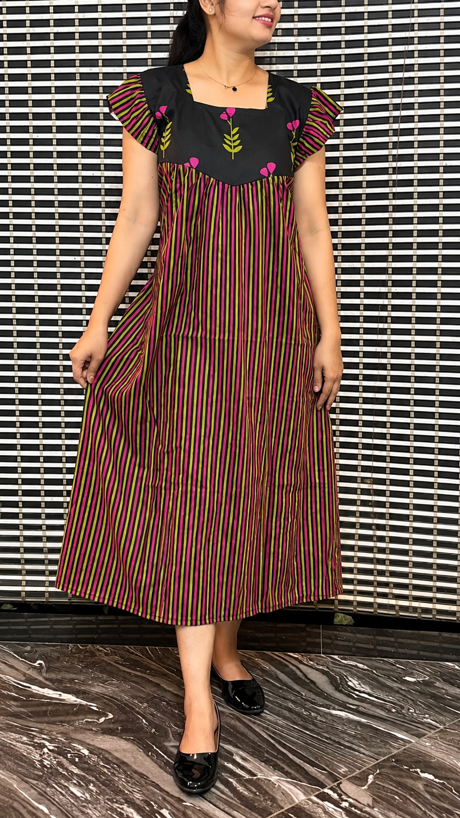 2026/10/122064.png Black blossom line frock - Image 1
